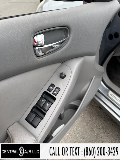 2007 Nissan Altima 4dr Sdn I4 CVT 2.5 S, available for sale in East Windsor, Connecticut | Central A/S LLC. East Windsor, Connecticut 2007 Nissan Altima 4dr Sdn I4 CVT 2.5 S, available for sale in East Windsor, Connecticut | Central A/S LLC. East Windsor, Connecticut