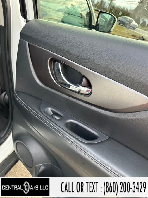 2016 Nissan Rogue AWD 4dr SV, available for sale in East Windsor, Connecticut | Central A/S LLC. East Windsor, Connecticut 2016 Nissan Rogue AWD 4dr SV, available for sale in East Windsor, Connecticut | Central A/S LLC. East Windsor, Connecticut