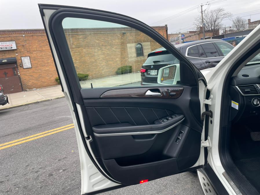 2013 Mercedes-Benz GL-Class 4MATIC 4dr GL 450, available for sale in Brooklyn, New York | Worlds Best Auto Inc. Brooklyn, New York 2013 Mercedes-Benz GL-Class 4MATIC 4dr GL 450, available for sale in Brooklyn, New York | Worlds Best Auto Inc. Brooklyn, New York