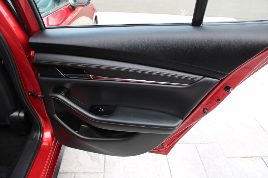 2019 Mazda Mazda3 Sedan FWD w/Select Pkg, available for sale in Plantsville, Connecticut | Auto House of Luxury. Plantsville, Connecticut 2019 Mazda Mazda3 Sedan FWD w/Select Pkg, available for sale in Plantsville, Connecticut | Auto House of Luxury. Plantsville, Connecticut