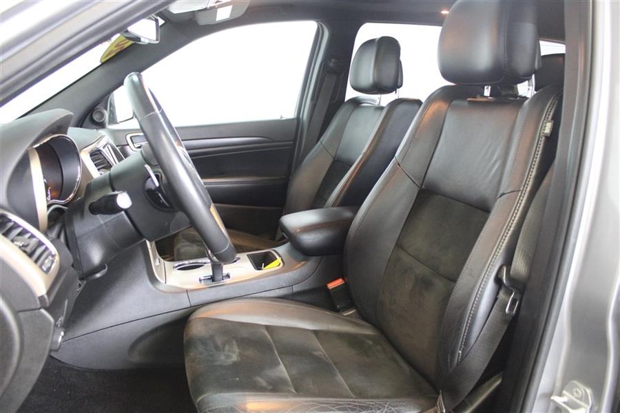 2015 Jeep Grand Cherokee LAREDO, available for sale in Paterson, New Jersey | Fast Track Motors. Paterson, New Jersey 2015 Jeep Grand Cherokee LAREDO, available for sale in Paterson, New Jersey | Fast Track Motors. Paterson, New Jersey