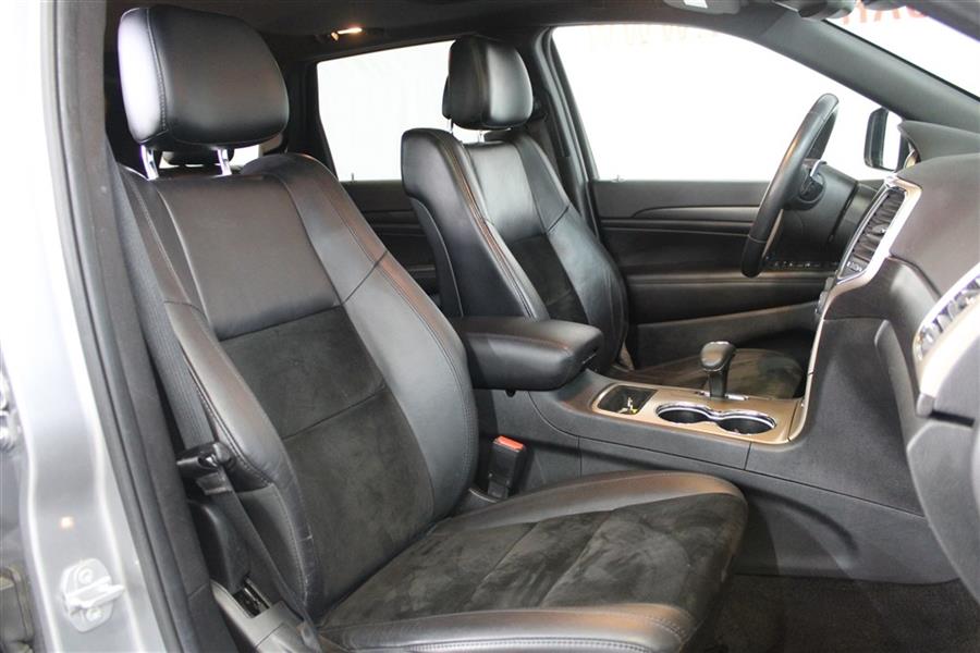 2015 Jeep Grand Cherokee LAREDO, available for sale in Paterson, New Jersey | Fast Track Motors. Paterson, New Jersey 2015 Jeep Grand Cherokee LAREDO, available for sale in Paterson, New Jersey | Fast Track Motors. Paterson, New Jersey