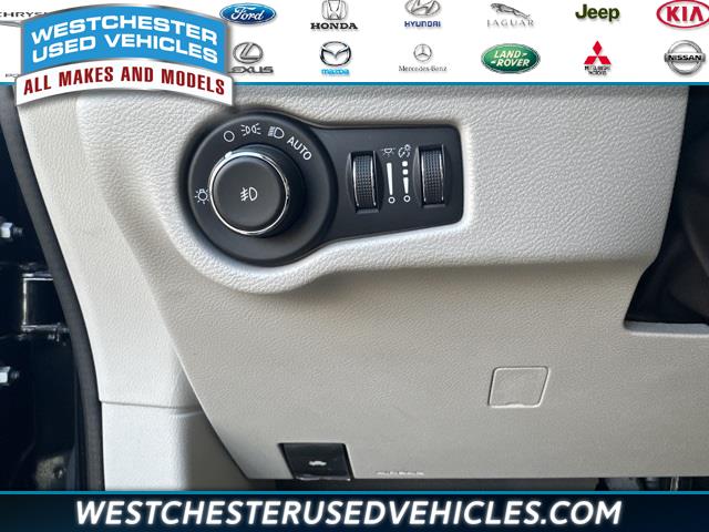 2020 Chrysler Pacifica Touring L, available for sale in White Plains, New York | Westchester Used Vehicles. White Plains, New York 2020 Chrysler Pacifica Touring L, available for sale in White Plains, New York | Westchester Used Vehicles. White Plains, New York
