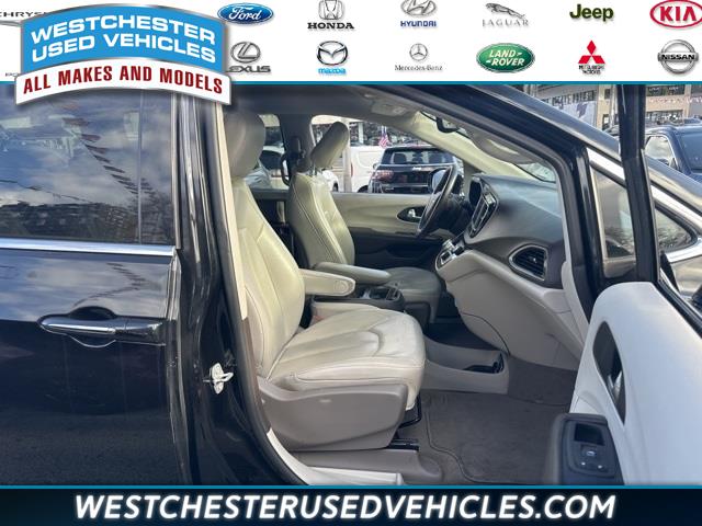 2020 Chrysler Pacifica Touring L, available for sale in White Plains, New York | Westchester Used Vehicles. White Plains, New York 2020 Chrysler Pacifica Touring L, available for sale in White Plains, New York | Westchester Used Vehicles. White Plains, New York