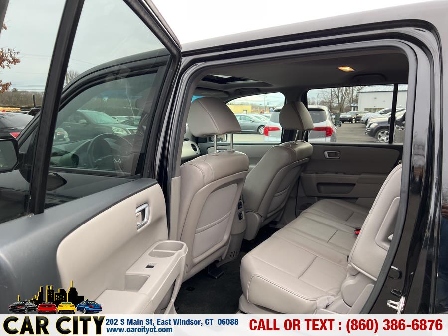 2013 Honda Pilot 4WD 4dr EX-L, available for sale in East Windsor, Connecticut | Car City LLC. East Windsor, Connecticut 2013 Honda Pilot 4WD 4dr EX-L, available for sale in East Windsor, Connecticut | Car City LLC. East Windsor, Connecticut