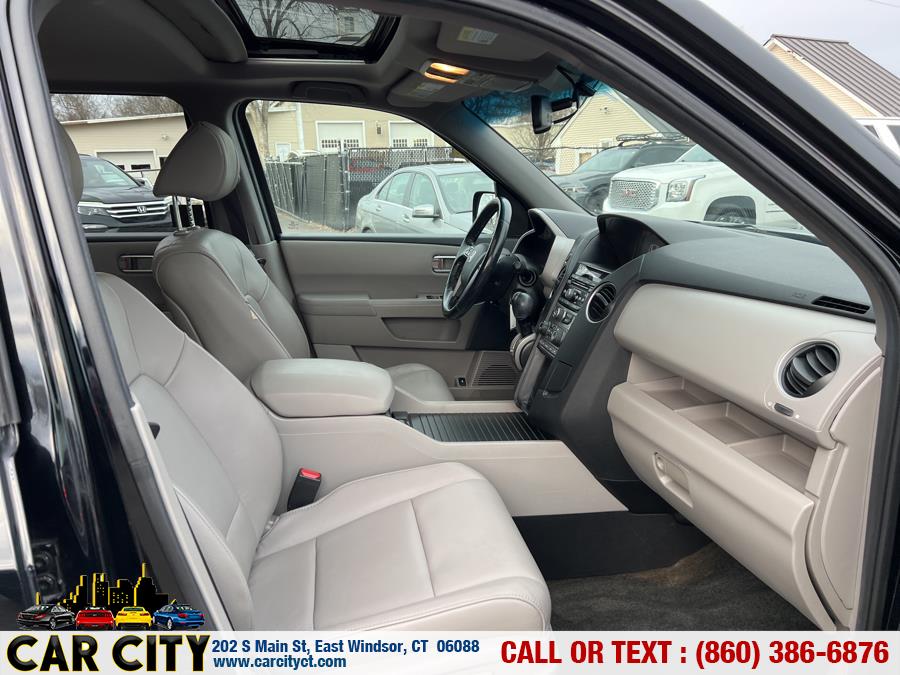 2013 Honda Pilot 4WD 4dr EX-L, available for sale in East Windsor, Connecticut | Car City LLC. East Windsor, Connecticut 2013 Honda Pilot 4WD 4dr EX-L, available for sale in East Windsor, Connecticut | Car City LLC. East Windsor, Connecticut
