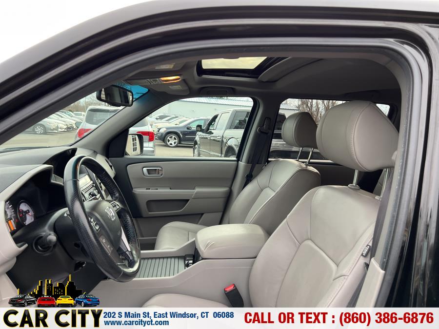 2013 Honda Pilot 4WD 4dr EX-L, available for sale in East Windsor, Connecticut | Car City LLC. East Windsor, Connecticut 2013 Honda Pilot 4WD 4dr EX-L, available for sale in East Windsor, Connecticut | Car City LLC. East Windsor, Connecticut