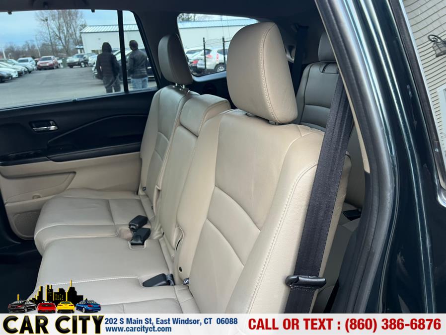 2016 Honda Pilot AWD 4dr Touring w/RES & Navi, available for sale in East Windsor, Connecticut | Car City LLC. East Windsor, Connecticut 2016 Honda Pilot AWD 4dr Touring w/RES & Navi, available for sale in East Windsor, Connecticut | Car City LLC. East Windsor, Connecticut