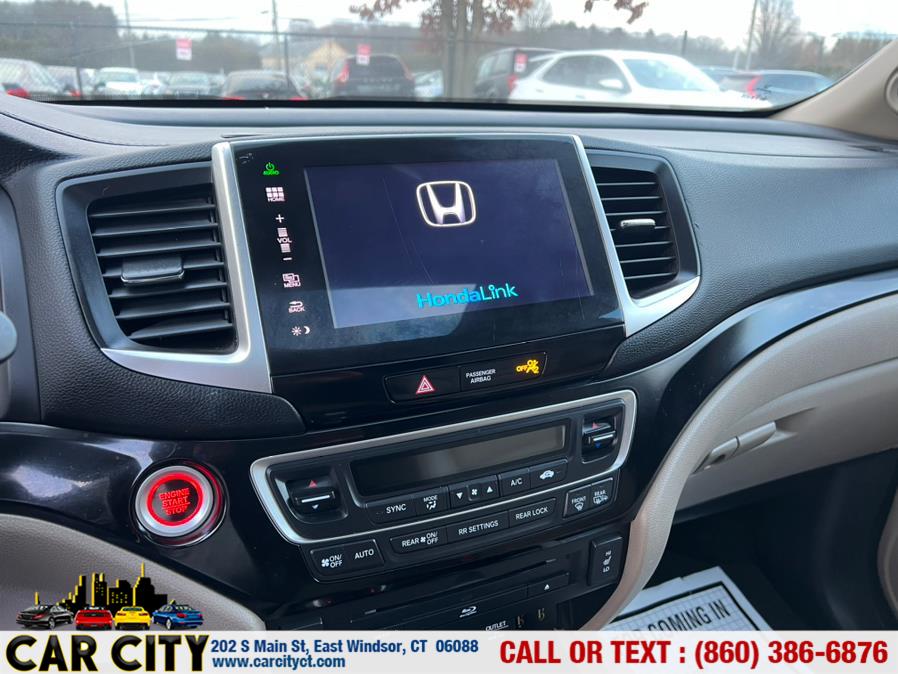 2016 Honda Pilot AWD 4dr Touring w/RES & Navi, available for sale in East Windsor, Connecticut | Car City LLC. East Windsor, Connecticut 2016 Honda Pilot AWD 4dr Touring w/RES & Navi, available for sale in East Windsor, Connecticut | Car City LLC. East Windsor, Connecticut