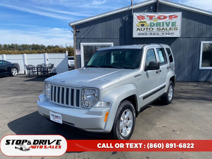 2012 Jeep Liberty 4WD 4dr Sport, available for sale in East Windsor, Connecticut | Stop & Drive Auto Sales. East Windsor, Connecticut