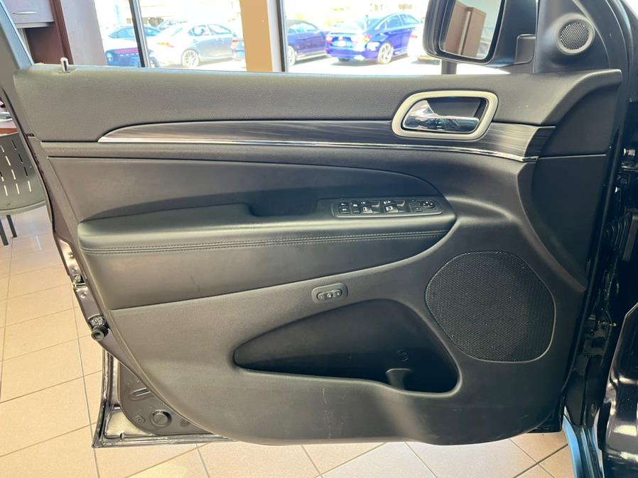2020 Jeep Grand Cherokee Limited 4x4, available for sale in Massapequa Park, New York | Power Motors East. Massapequa Park, New York 2020 Jeep Grand Cherokee Limited 4x4, available for sale in Massapequa Park, New York | Power Motors East. Massapequa Park, New York