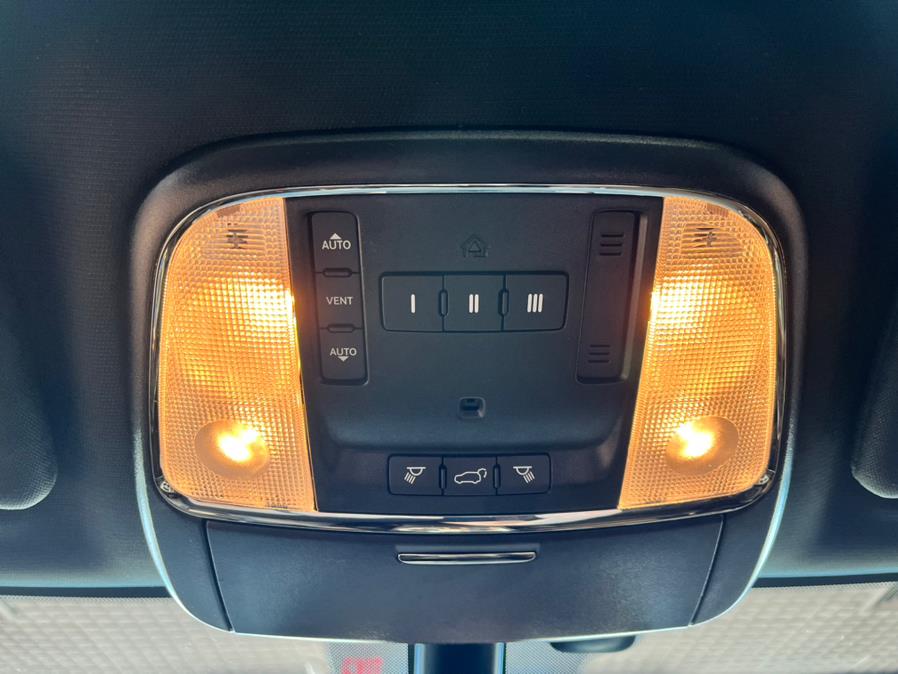 2020 Jeep Grand Cherokee Limited 4x4, available for sale in Massapequa Park, New York | Power Motors East. Massapequa Park, New York 2020 Jeep Grand Cherokee Limited 4x4, available for sale in Massapequa Park, New York | Power Motors East. Massapequa Park, New York