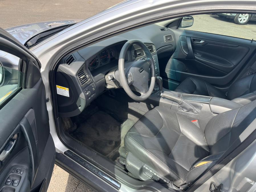 2002 Volvo S60 2.4 A SR 4dr Sdn Auto w/Sunroof, available for sale in East Windsor, Connecticut | CT Car Co LLC. East Windsor, Connecticut 2002 Volvo S60 2.4 A SR 4dr Sdn Auto w/Sunroof, available for sale in East Windsor, Connecticut | CT Car Co LLC. East Windsor, Connecticut