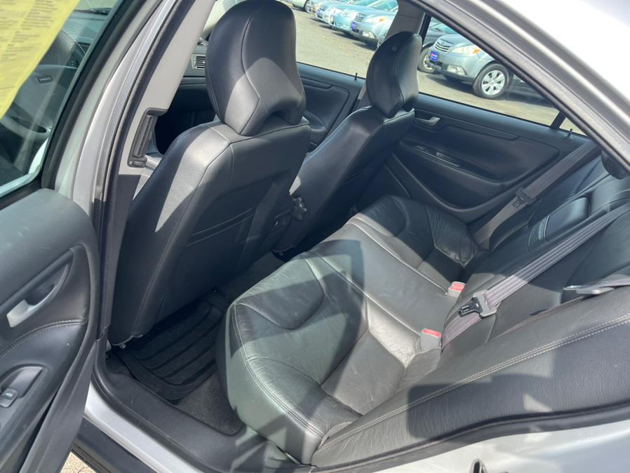 2002 Volvo S60 2.4 A SR 4dr Sdn Auto w/Sunroof, available for sale in East Windsor, Connecticut | CT Car Co LLC. East Windsor, Connecticut 2002 Volvo S60 2.4 A SR 4dr Sdn Auto w/Sunroof, available for sale in East Windsor, Connecticut | CT Car Co LLC. East Windsor, Connecticut