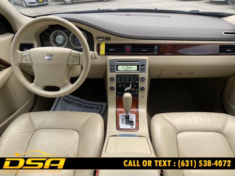 2009 Volvo XC70 4dr Wgn 3.2L w/Sunroof, available for sale in Commack, New York | DSA Motor Sports Corp. Commack, New York 2009 Volvo XC70 4dr Wgn 3.2L w/Sunroof, available for sale in Commack, New York | DSA Motor Sports Corp. Commack, New York