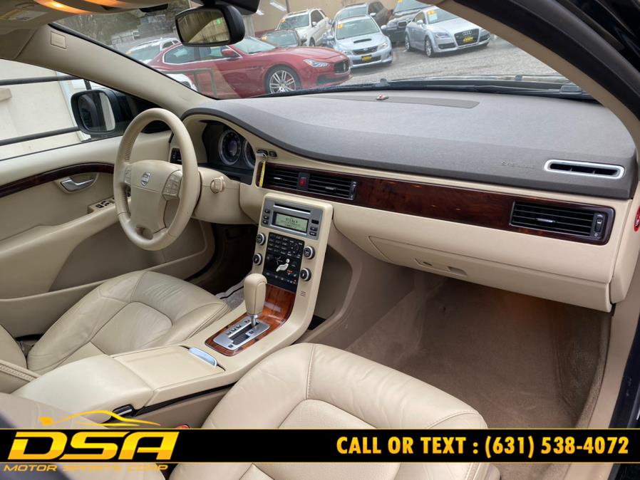 2009 Volvo XC70 4dr Wgn 3.2L w/Sunroof, available for sale in Commack, New York | DSA Motor Sports Corp. Commack, New York 2009 Volvo XC70 4dr Wgn 3.2L w/Sunroof, available for sale in Commack, New York | DSA Motor Sports Corp. Commack, New York