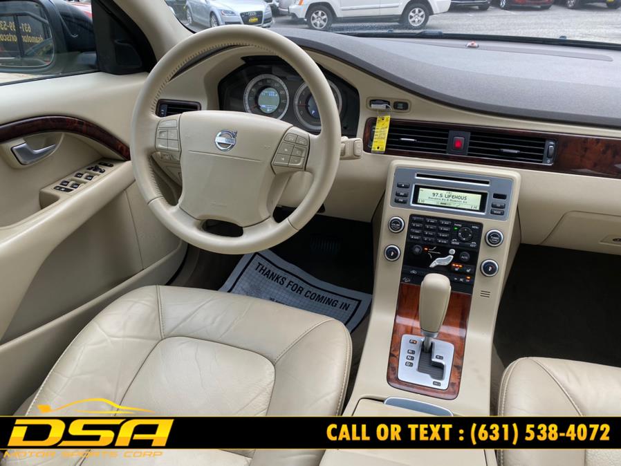 2009 Volvo XC70 4dr Wgn 3.2L w/Sunroof, available for sale in Commack, New York | DSA Motor Sports Corp. Commack, New York 2009 Volvo XC70 4dr Wgn 3.2L w/Sunroof, available for sale in Commack, New York | DSA Motor Sports Corp. Commack, New York