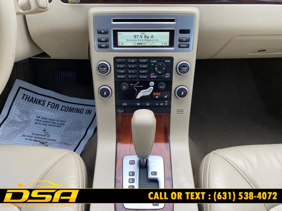 2009 Volvo XC70 4dr Wgn 3.2L w/Sunroof, available for sale in Commack, New York | DSA Motor Sports Corp. Commack, New York 2009 Volvo XC70 4dr Wgn 3.2L w/Sunroof, available for sale in Commack, New York | DSA Motor Sports Corp. Commack, New York
