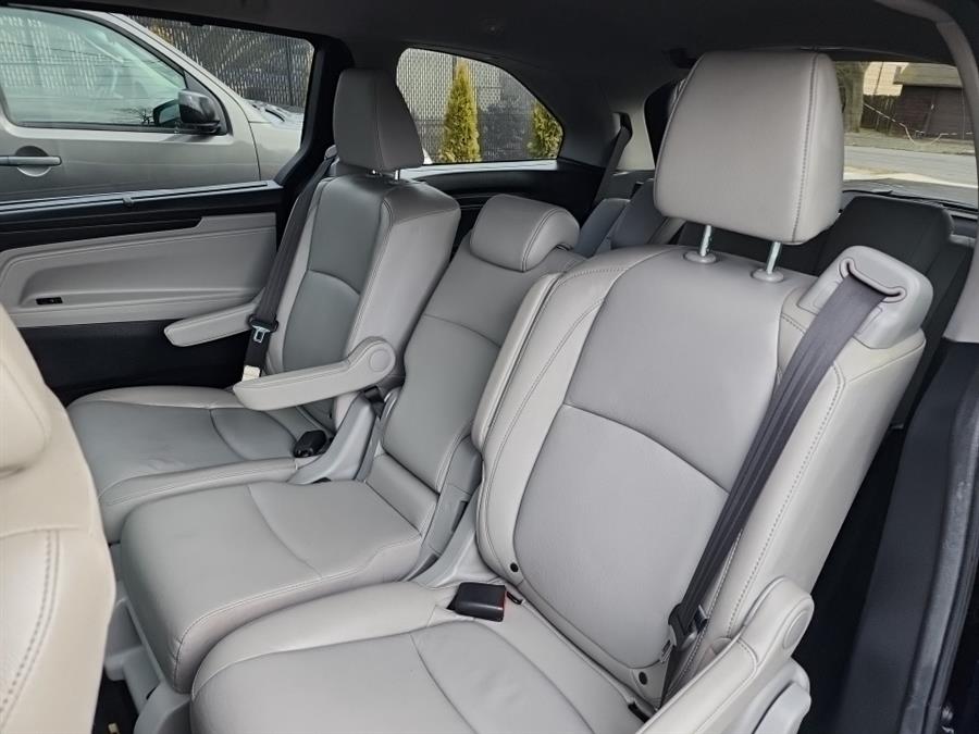 2019 Honda Odyssey EX-L w/Navi/RES Auto, available for sale in Islip, New York | L.I. Auto Gallery. Islip, New York 2019 Honda Odyssey EX-L w/Navi/RES Auto, available for sale in Islip, New York | L.I. Auto Gallery. Islip, New York