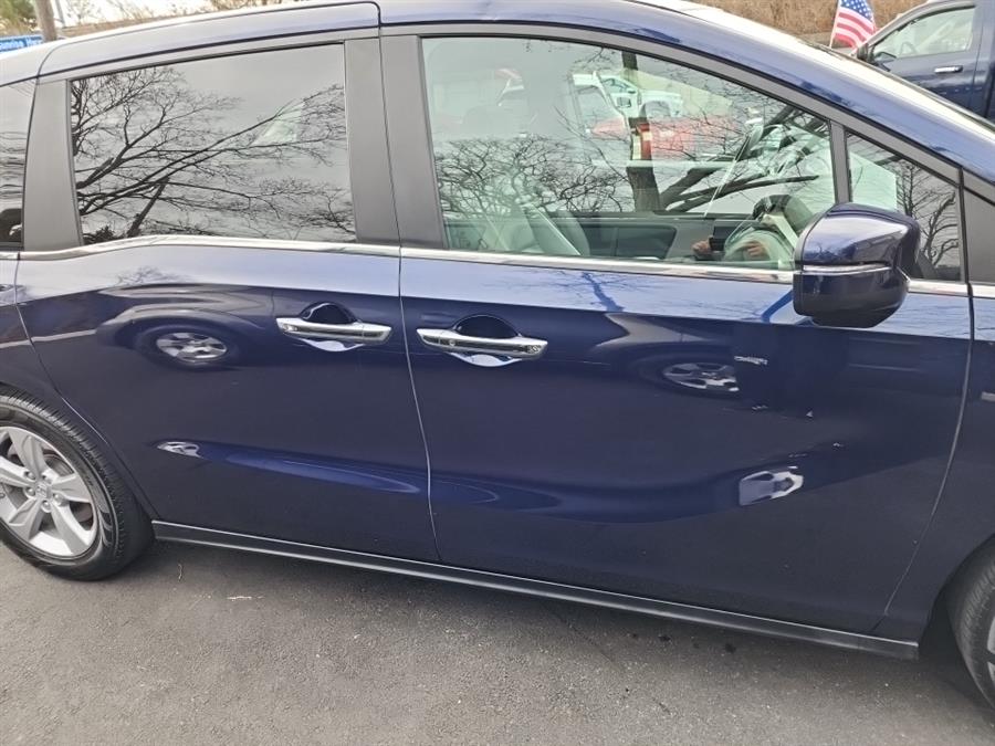 2019 Honda Odyssey EX-L w/Navi/RES Auto, available for sale in Islip, New York | L.I. Auto Gallery. Islip, New York 2019 Honda Odyssey EX-L w/Navi/RES Auto, available for sale in Islip, New York | L.I. Auto Gallery. Islip, New York