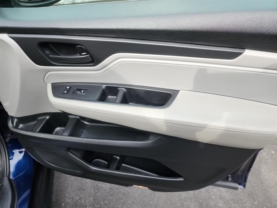 2019 Honda Odyssey EX-L w/Navi/RES Auto, available for sale in Islip, New York | L.I. Auto Gallery. Islip, New York 2019 Honda Odyssey EX-L w/Navi/RES Auto, available for sale in Islip, New York | L.I. Auto Gallery. Islip, New York