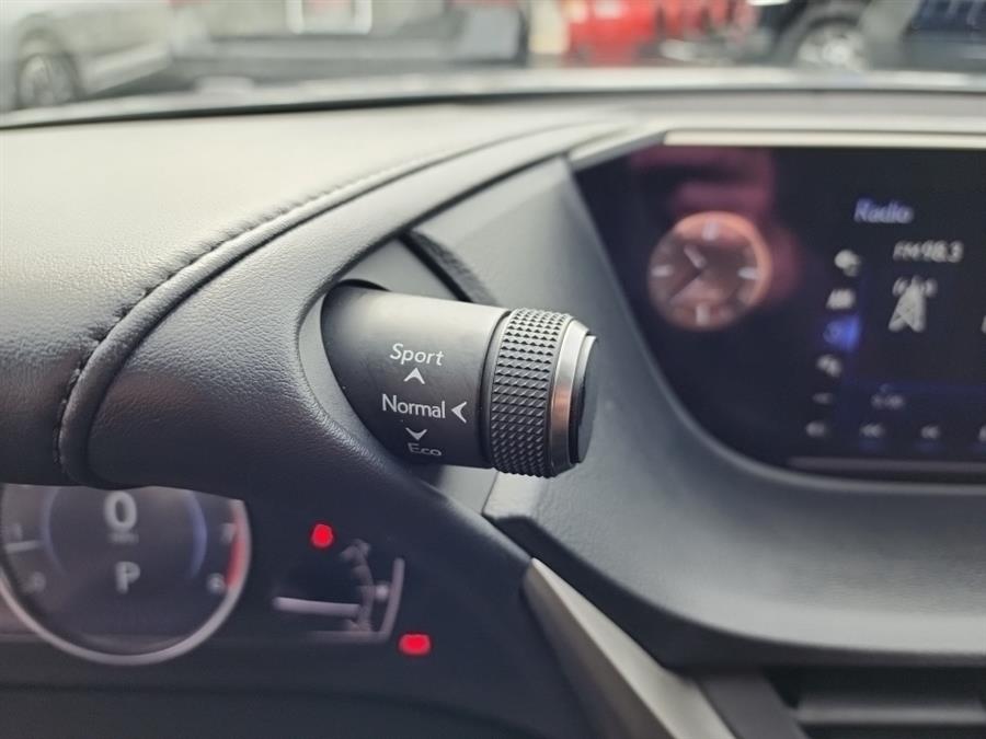 2020 Lexus ES ES 350 FWD, available for sale in Islip, New York | L.I. Auto Gallery. Islip, New York 2020 Lexus ES ES 350 FWD, available for sale in Islip, New York | L.I. Auto Gallery. Islip, New York