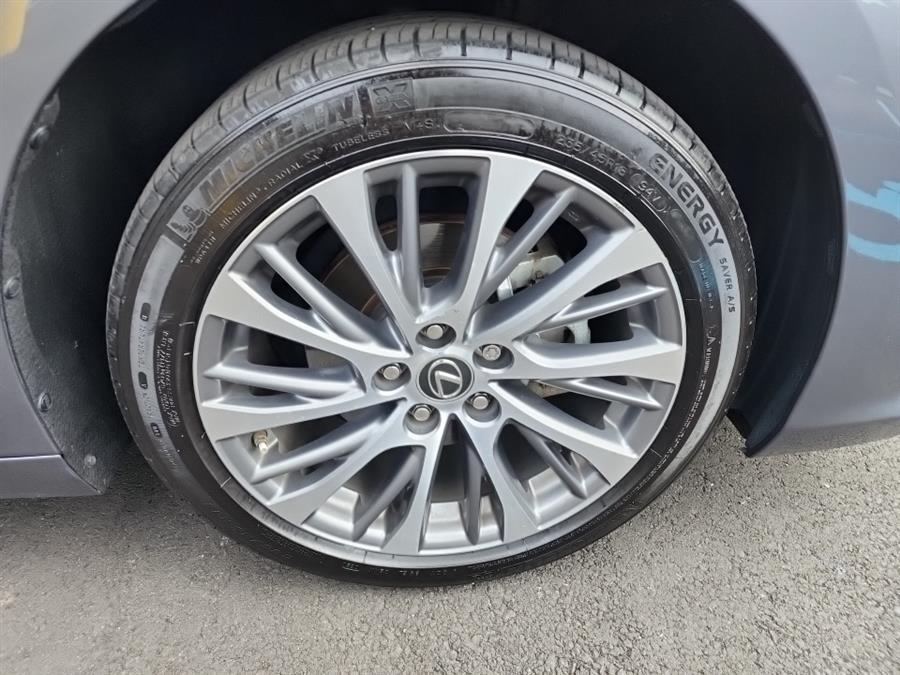 2020 Lexus ES ES 350 FWD, available for sale in Islip, New York | L.I. Auto Gallery. Islip, New York 2020 Lexus ES ES 350 FWD, available for sale in Islip, New York | L.I. Auto Gallery. Islip, New York