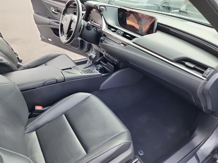 2020 Lexus ES ES 350 FWD, available for sale in Islip, New York | L.I. Auto Gallery. Islip, New York 2020 Lexus ES ES 350 FWD, available for sale in Islip, New York | L.I. Auto Gallery. Islip, New York