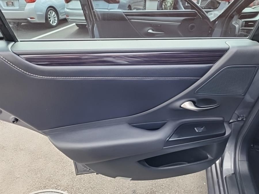2020 Lexus ES ES 350 FWD, available for sale in Islip, New York | L.I. Auto Gallery. Islip, New York 2020 Lexus ES ES 350 FWD, available for sale in Islip, New York | L.I. Auto Gallery. Islip, New York