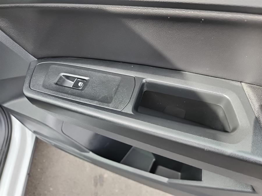 2019 Volkswagen Atlas 3.6L V6 SEL Premium 4MOTION, available for sale in Islip, New York | L.I. Auto Gallery. Islip, New York 2019 Volkswagen Atlas 3.6L V6 SEL Premium 4MOTION, available for sale in Islip, New York | L.I. Auto Gallery. Islip, New York