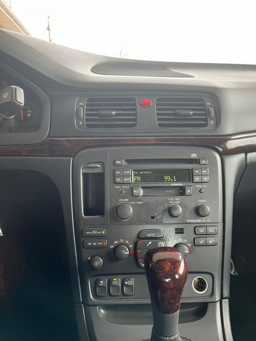 2002 Volvo S80 2.9 A SR 4dr Sdn w/Sunroof, available for sale in New Britain, Connecticut | Supreme Automotive. New Britain, Connecticut 2002 Volvo S80 2.9 A SR 4dr Sdn w/Sunroof, available for sale in New Britain, Connecticut | Supreme Automotive. New Britain, Connecticut