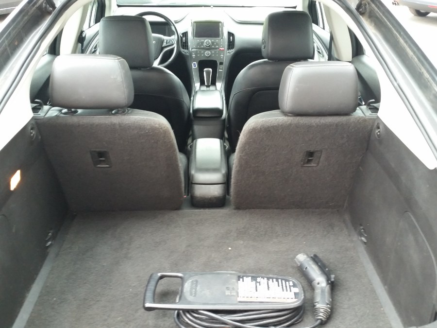 2015 Chevrolet Volt 5dr HB Premium, available for sale in Berlin, Connecticut | Action Automotive. Berlin, Connecticut 2015 Chevrolet Volt 5dr HB Premium, available for sale in Berlin, Connecticut | Action Automotive. Berlin, Connecticut
