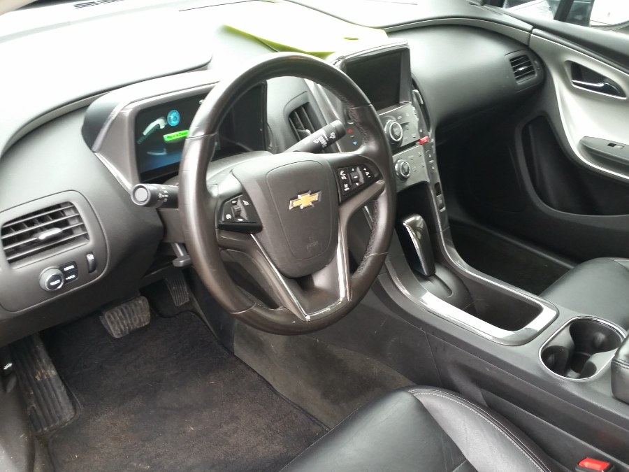 2015 Chevrolet Volt 5dr HB Premium, available for sale in Berlin, Connecticut | Action Automotive. Berlin, Connecticut 2015 Chevrolet Volt 5dr HB Premium, available for sale in Berlin, Connecticut | Action Automotive. Berlin, Connecticut