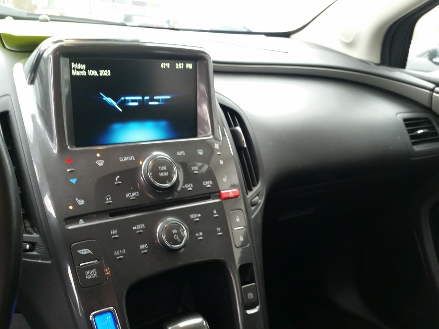 2015 Chevrolet Volt 5dr HB Premium, available for sale in Berlin, Connecticut | Action Automotive. Berlin, Connecticut 2015 Chevrolet Volt 5dr HB Premium, available for sale in Berlin, Connecticut | Action Automotive. Berlin, Connecticut