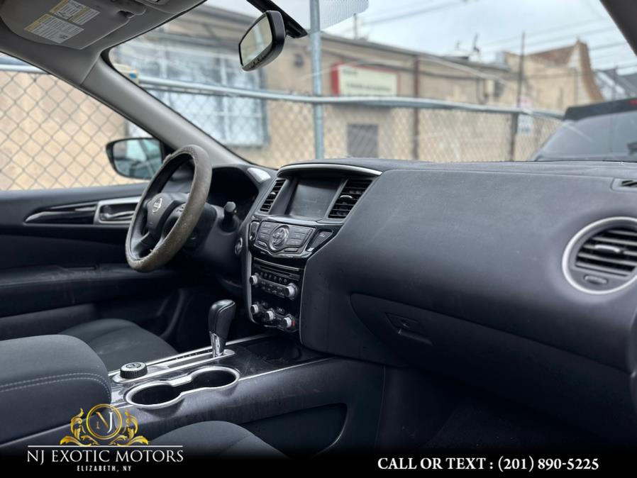 2017 Nissan Pathfinder 4x4 Platinum, available for sale in Elizabeth, New Jersey | NJ Exotic Motors. Elizabeth, New Jersey 2017 Nissan Pathfinder 4x4 Platinum, available for sale in Elizabeth, New Jersey | NJ Exotic Motors. Elizabeth, New Jersey