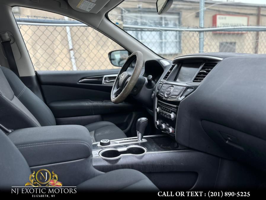 2017 Nissan Pathfinder 4x4 Platinum, available for sale in Elizabeth, New Jersey | NJ Exotic Motors. Elizabeth, New Jersey 2017 Nissan Pathfinder 4x4 Platinum, available for sale in Elizabeth, New Jersey | NJ Exotic Motors. Elizabeth, New Jersey