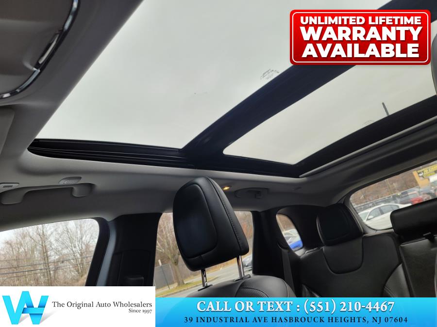 2019 Jeep Cherokee Limited 4x4, available for sale in Hasbrouck Heights, New Jersey | AW Auto & Truck Wholesalers, Inc. Hasbrouck Heights, New Jersey 2019 Jeep Cherokee Limited 4x4, available for sale in Hasbrouck Heights, New Jersey | AW Auto & Truck Wholesalers, Inc. Hasbrouck Heights, New Jersey