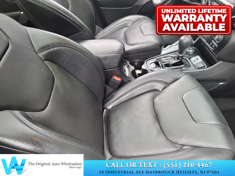 2019 Jeep Cherokee Limited 4x4, available for sale in Hasbrouck Heights, New Jersey | AW Auto & Truck Wholesalers, Inc. Hasbrouck Heights, New Jersey 2019 Jeep Cherokee Limited 4x4, available for sale in Hasbrouck Heights, New Jersey | AW Auto & Truck Wholesalers, Inc. Hasbrouck Heights, New Jersey