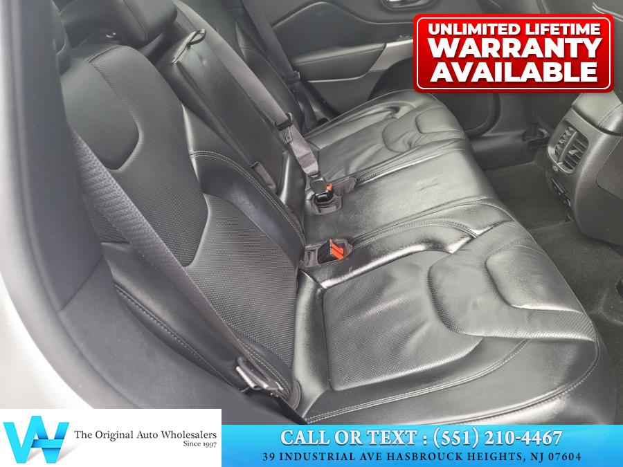 2019 Jeep Cherokee Limited 4x4, available for sale in Hasbrouck Heights, New Jersey | AW Auto & Truck Wholesalers, Inc. Hasbrouck Heights, New Jersey 2019 Jeep Cherokee Limited 4x4, available for sale in Hasbrouck Heights, New Jersey | AW Auto & Truck Wholesalers, Inc. Hasbrouck Heights, New Jersey