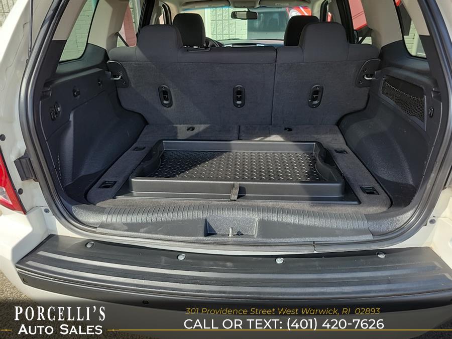 2010 Jeep Grand Cherokee 4WD 4dr Laredo, available for sale in West Warwick, Rhode Island | Porcelli's Auto Sales. West Warwick, Rhode Island 2010 Jeep Grand Cherokee 4WD 4dr Laredo, available for sale in West Warwick, Rhode Island | Porcelli's Auto Sales. West Warwick, Rhode Island