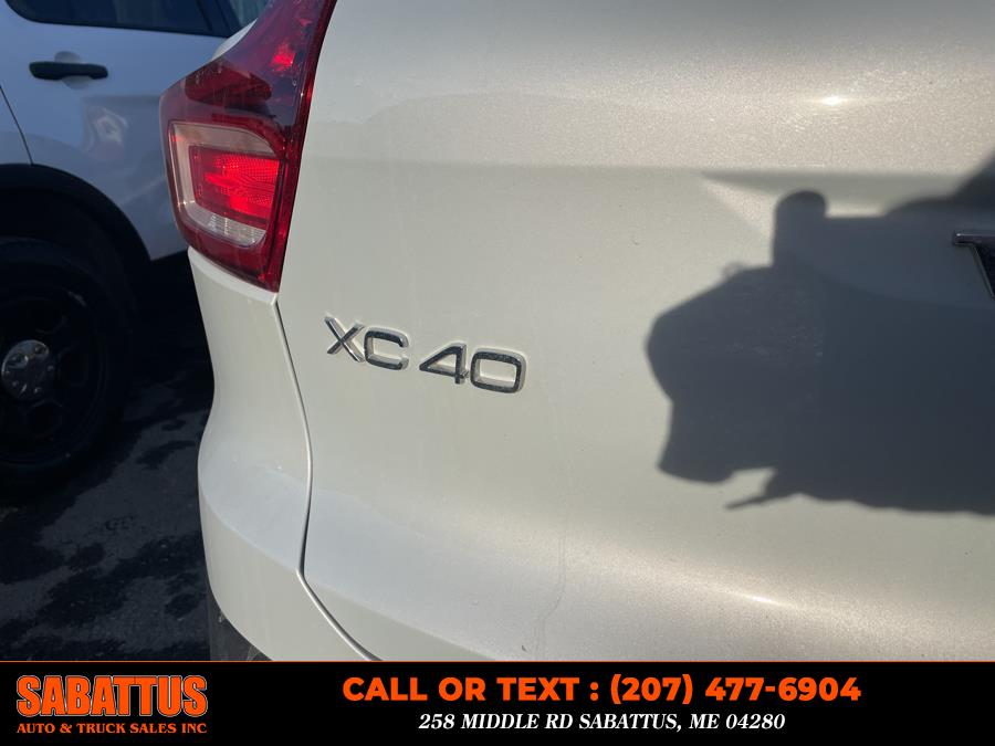 2022 Volvo XC40 T5 AWD Inscription, available for sale in Sabattus, Maine | Sabattus Auto and Truck Sales Inc. Sabattus, Maine 2022 Volvo XC40 T5 AWD Inscription, available for sale in Sabattus, Maine | Sabattus Auto and Truck Sales Inc. Sabattus, Maine