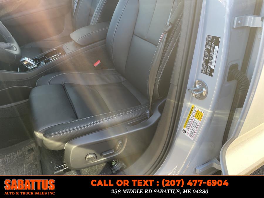 2022 Volvo XC40 T5 AWD Inscription, available for sale in Sabattus, Maine | Sabattus Auto and Truck Sales Inc. Sabattus, Maine 2022 Volvo XC40 T5 AWD Inscription, available for sale in Sabattus, Maine | Sabattus Auto and Truck Sales Inc. Sabattus, Maine