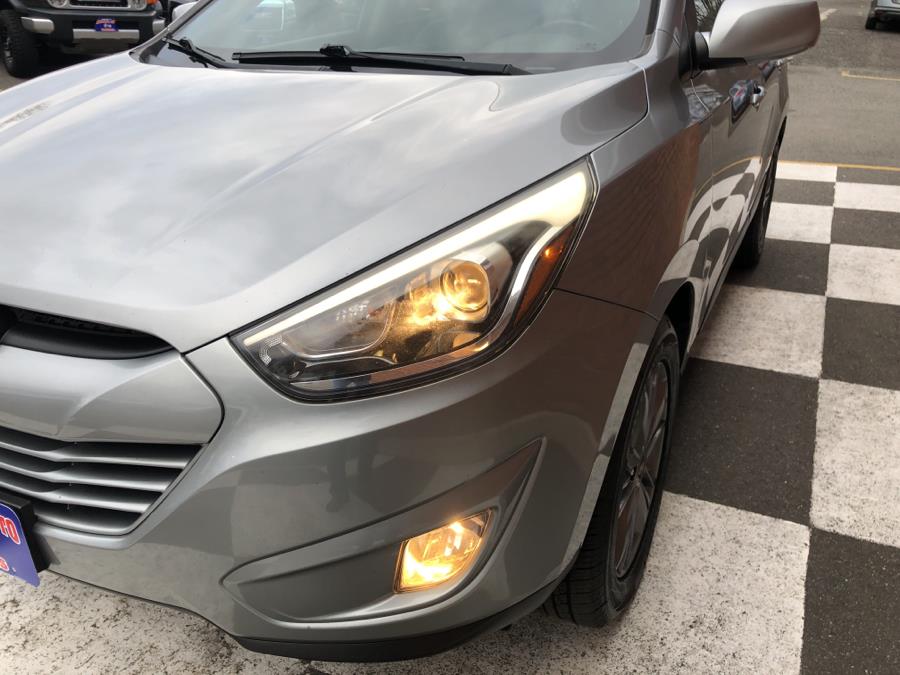 2015 Hyundai Tucson AWD 4dr SE, available for sale in Waterbury, Connecticut | National Auto Brokers, Inc.. Waterbury, Connecticut 2015 Hyundai Tucson AWD 4dr SE, available for sale in Waterbury, Connecticut | National Auto Brokers, Inc.. Waterbury, Connecticut