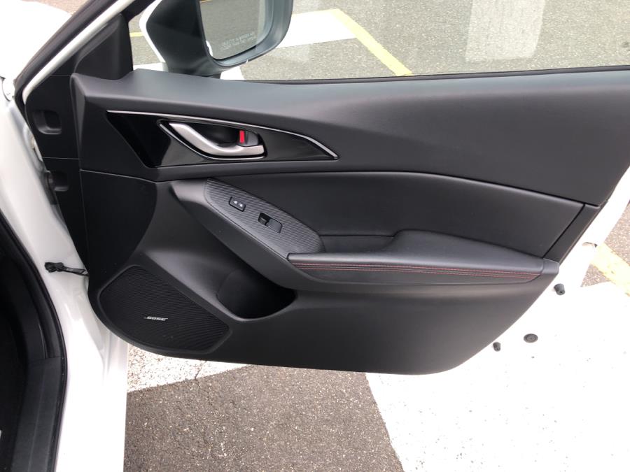 2016 Mazda Mazda3 5dr HB Auto i Grand Touring, available for sale in Waterbury, Connecticut | National Auto Brokers, Inc.. Waterbury, Connecticut 2016 Mazda Mazda3 5dr HB Auto i Grand Touring, available for sale in Waterbury, Connecticut | National Auto Brokers, Inc.. Waterbury, Connecticut