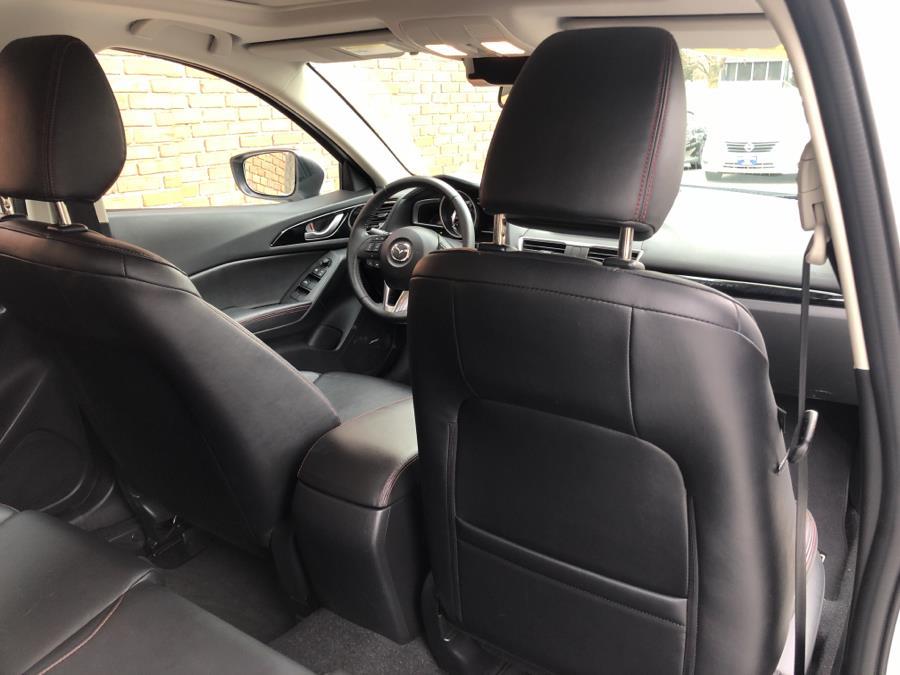 2016 Mazda Mazda3 5dr HB Auto i Grand Touring, available for sale in Waterbury, Connecticut | National Auto Brokers, Inc.. Waterbury, Connecticut 2016 Mazda Mazda3 5dr HB Auto i Grand Touring, available for sale in Waterbury, Connecticut | National Auto Brokers, Inc.. Waterbury, Connecticut