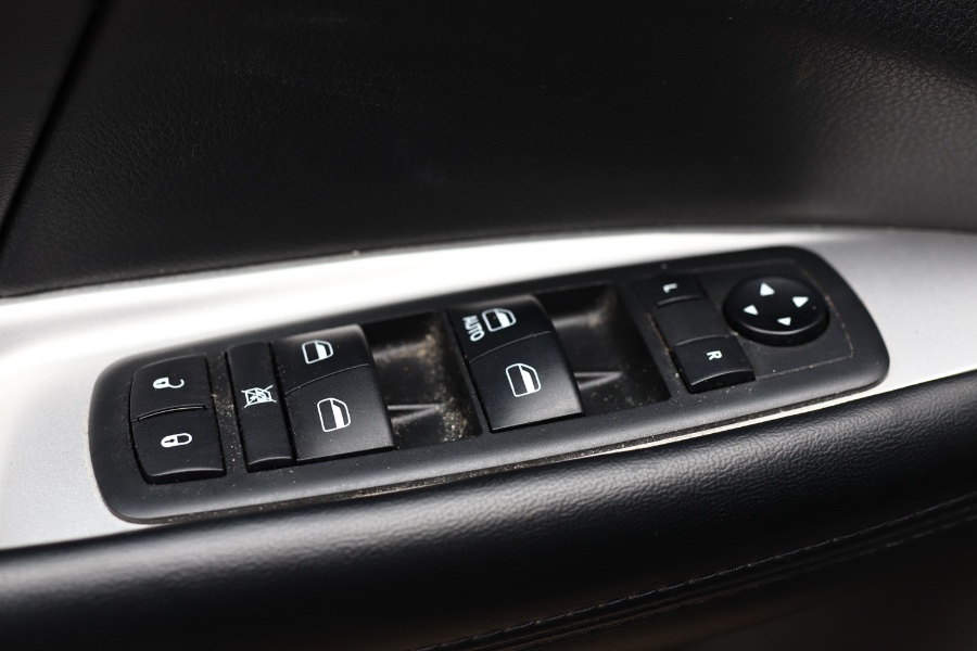 2018 Dodge Journey SXT FWD, available for sale in Jamaica, New York | Hillside Auto Mall Inc.. Jamaica, New York 2018 Dodge Journey SXT FWD, available for sale in Jamaica, New York | Hillside Auto Mall Inc.. Jamaica, New York