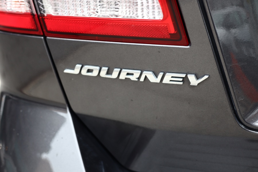 2018 Dodge Journey SXT FWD, available for sale in Jamaica, New York | Hillside Auto Mall Inc.. Jamaica, New York 2018 Dodge Journey SXT FWD, available for sale in Jamaica, New York | Hillside Auto Mall Inc.. Jamaica, New York