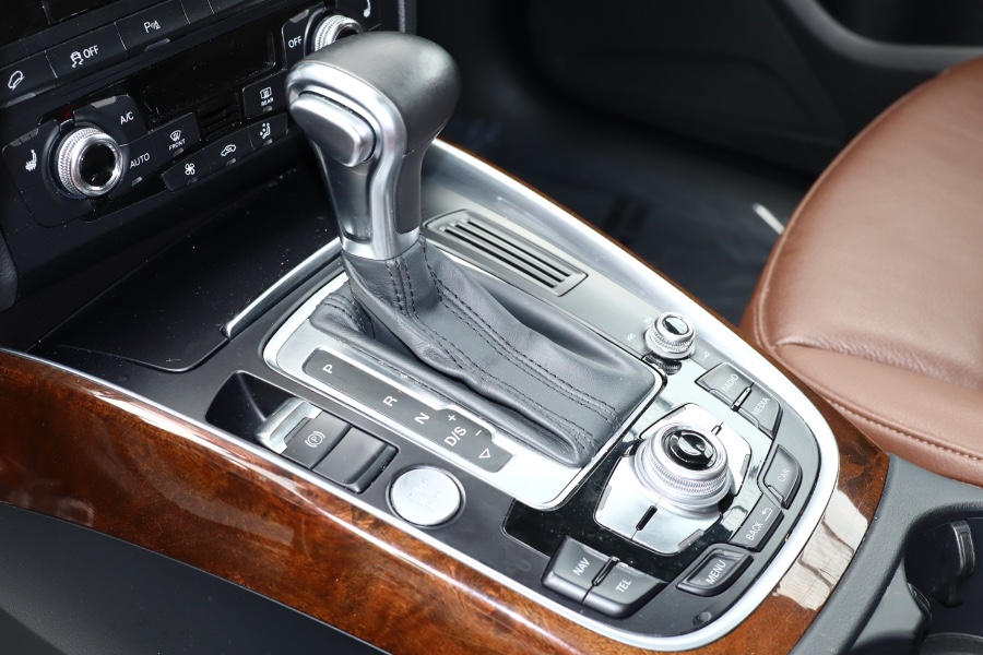 2015 Audi Q5 quattro 4dr 2.0T Premium Plus, available for sale in Jamaica, New York | Hillside Auto Mall Inc.. Jamaica, New York 2015 Audi Q5 quattro 4dr 2.0T Premium Plus, available for sale in Jamaica, New York | Hillside Auto Mall Inc.. Jamaica, New York