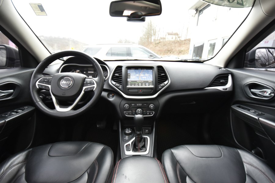 2015 Jeep Cherokee 4WD 4dr Trailhawk, available for sale in Waterbury, Connecticut | Highline Car Connection. Waterbury, Connecticut 2015 Jeep Cherokee 4WD 4dr Trailhawk, available for sale in Waterbury, Connecticut | Highline Car Connection. Waterbury, Connecticut