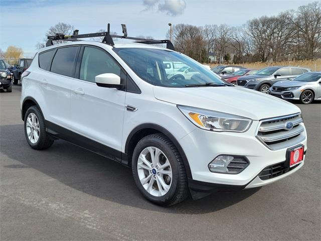 2017 Ford Escape SE, available for sale in Stratford, Connecticut | Wiz Leasing Inc. Stratford, Connecticut 2017 Ford Escape SE, available for sale in Stratford, Connecticut | Wiz Leasing Inc. Stratford, Connecticut